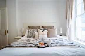 Tranquil City Retreat LOFT ~ Close to Victoria!